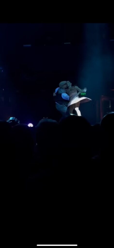 DANÇARINOS NO MADERO TANGO EM BUENOS AIRES