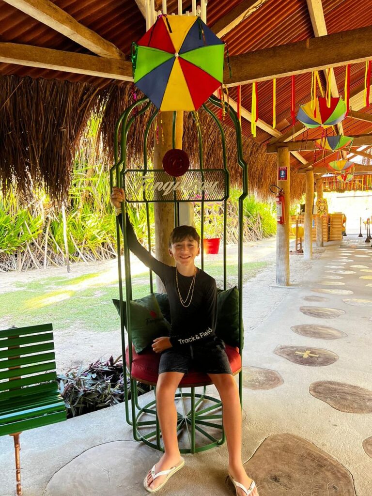 restaurante bora bora na praia dos carneiros