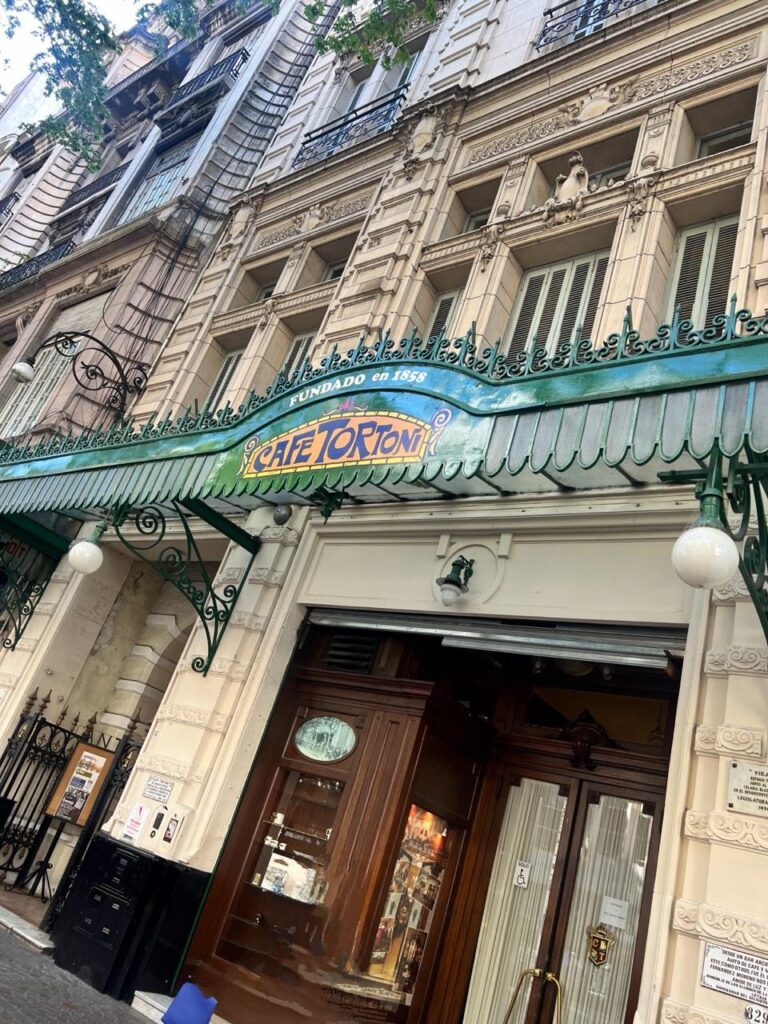 CAFE TORTONI EM BUENOS AIRES