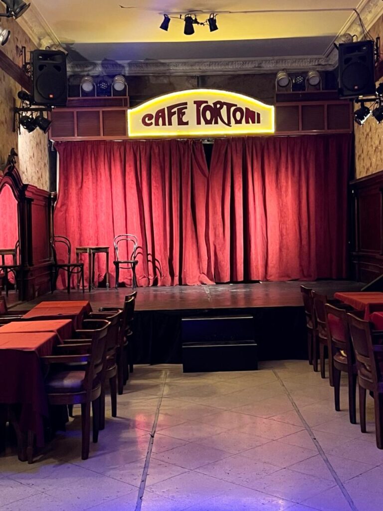 TEATRO CAFE TORTONI EM BUENOS AIRES