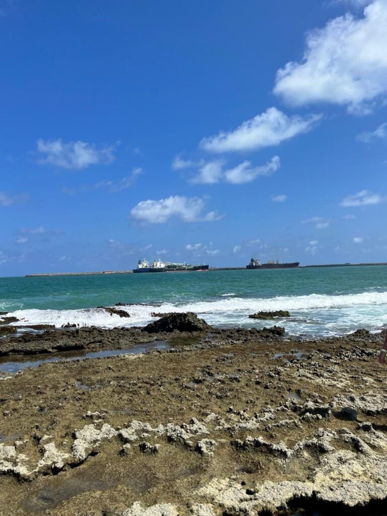 barreira de coral em frente ao resort vila gale do cabo