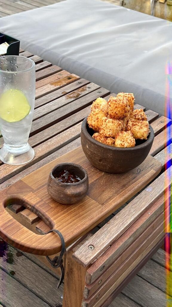 dadinhos de tapioca no resort carmel cumbuco no ceara