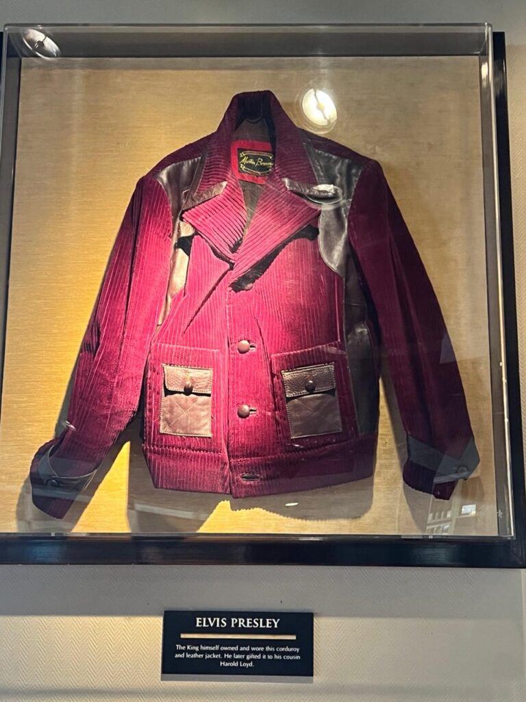 Jaqueta do Elvis Presley no hard rock caf em buenos aires