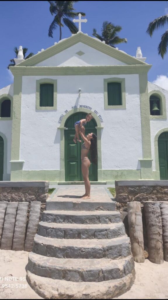 igreja na praia dos carneiros