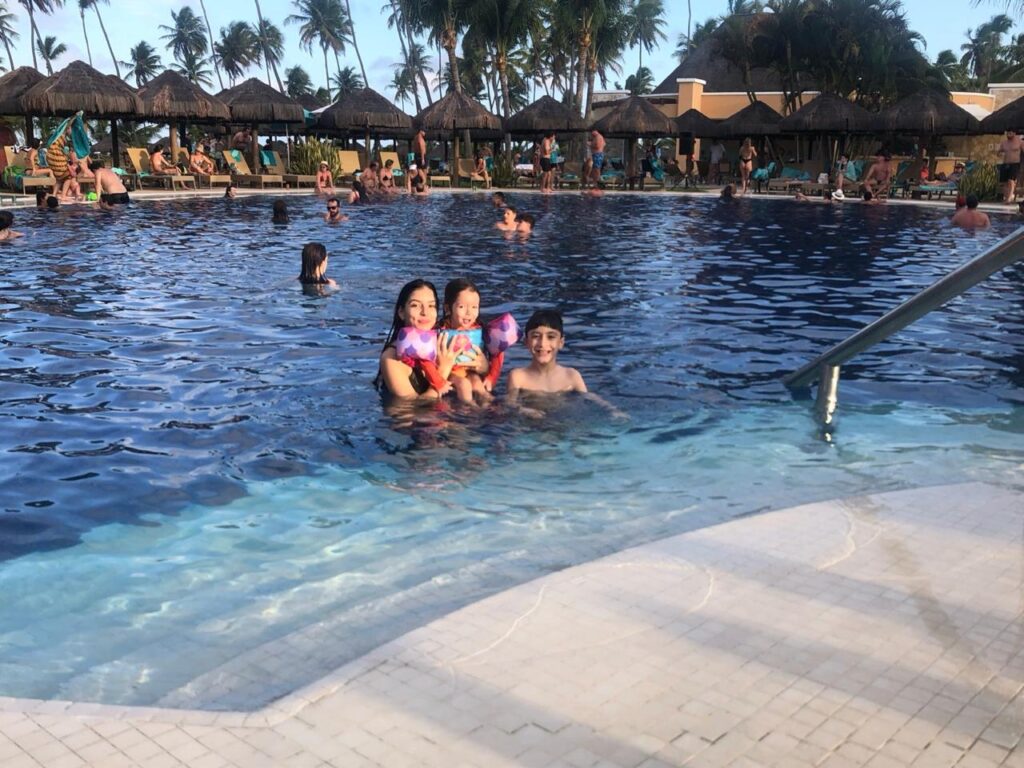 piscina principal iberostar selection praia do forte na bahia