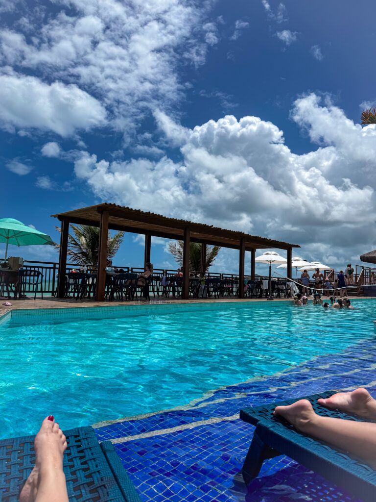 piscina frente mar no ocean palace resort