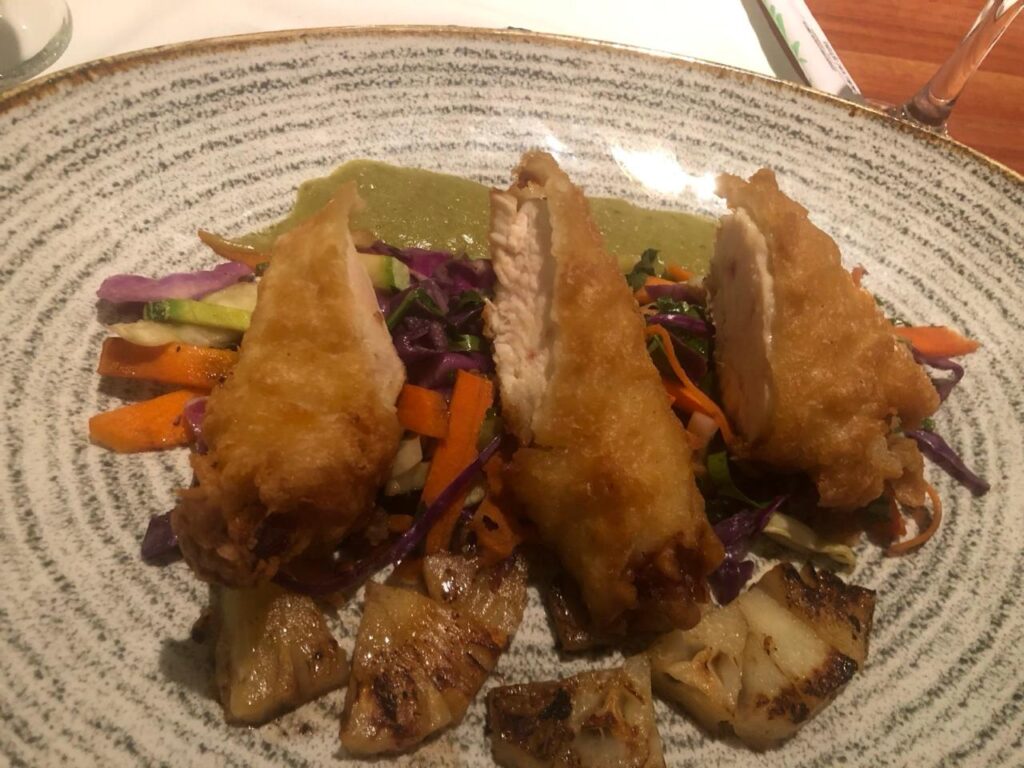 prato japonês no restaurante temático no iberostar selection praia do forte na bahia