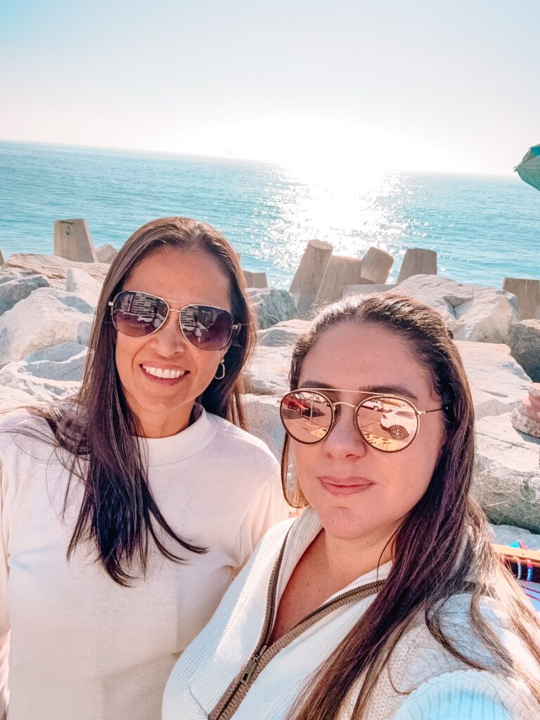 amigas em vina del mar no chile