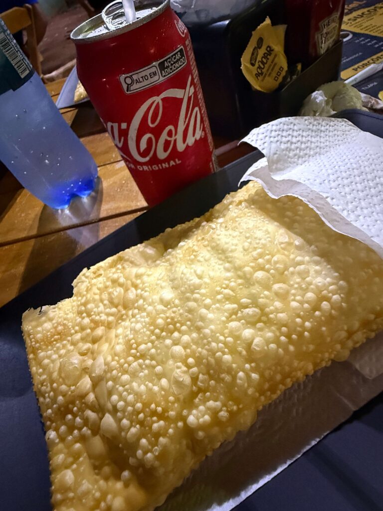 pastel na praça em bonito ms